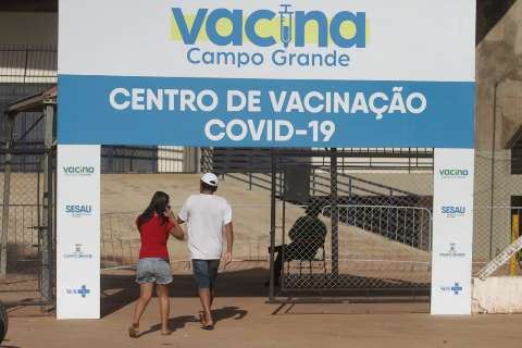 Em 1h, apenas 50 adolescentes procuraram por vacina no Guanandizão