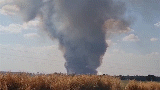 Incêndio atinge canavial na BR-463 e fumaça chega a mais de 100 metros de altura