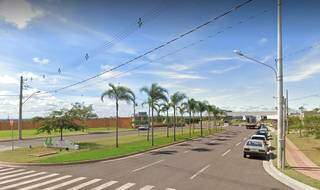 Mulher foi levada de escritório dentro de condomínio na região norte da Capital (Foto: Google Street View)