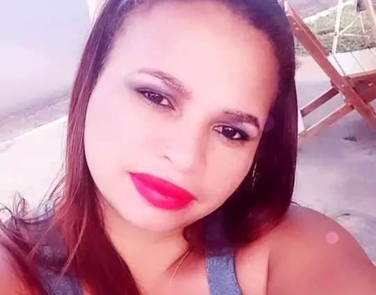 Pol&iacute;cia investiga se namorado mandou matar ao descobrir programas sexuais 