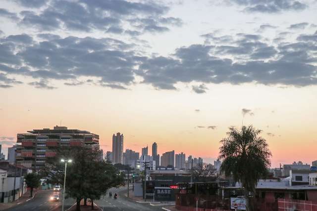 Sem chuva, tempo seco predomina e calor pode bater os 39&deg;C em MS