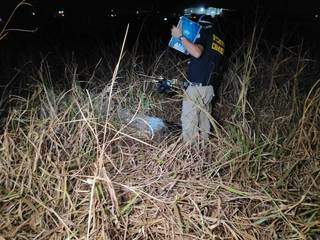 Mulher &eacute; encontrada morta e com as vestes abaixadas