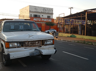 Motoentregador morre em colisão com caminhonete D20 Motoentregador morre em colisão com caminhonete D20