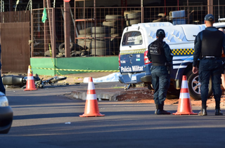 Motoentregador morre em colisão com caminhonete D20 Motoentregador morre em colisão com caminhonete D20