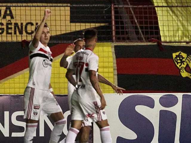 Com gol de Pablo, S&atilde;o Paulo vence o Sport por 1 a 0