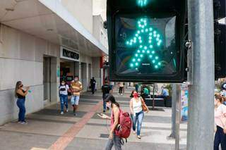 A partir da próxima segunda-feira, não haverá mais toque de recolher (Foto: Henrique Kawaminami/Arquivo)