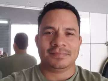 Fam&iacute;lia de v&iacute;tima de acidente procura celular com fotos do nascimento do filho 