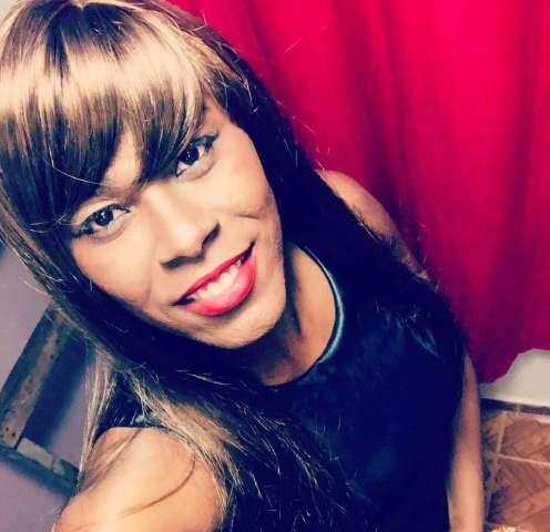 Marinha afasta transexual autorizada pela Justi&ccedil;a a usar roupa e nome femininos
