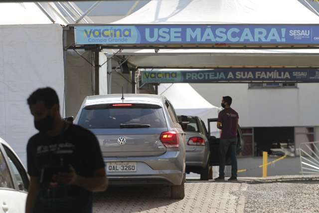 Campo Grande fechou o ciclo vacinal de 2,7 mil pessoas nesta segunda