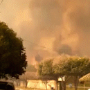 Fogo alto e fumaça densa assustam e moradores deixam casas em cidade de MS