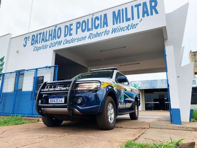 Sem informar motivo, PM confirma pris&atilde;o de tr&ecirc;s policiais