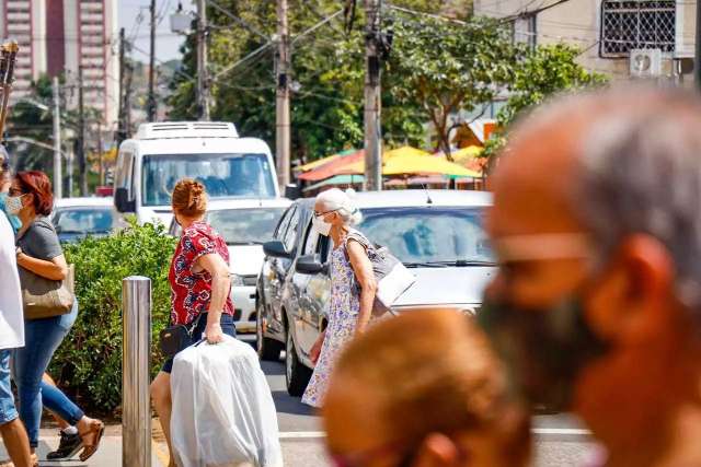 Com antecipa&ccedil;&atilde;o do feriado, quinta &eacute; dia de trabalho sem hora extra 