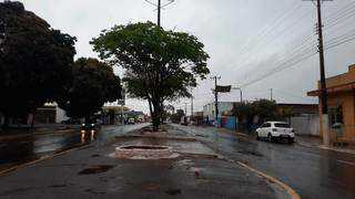 Chuva desta quinta-feira, em Amambai, na fronteira com o Paraguai. (Foto: Decom/Amambai)