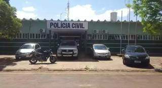 Ex faz mulher ref&eacute;m por 2h para pegar celular e espalhar fotos &iacute;ntimas