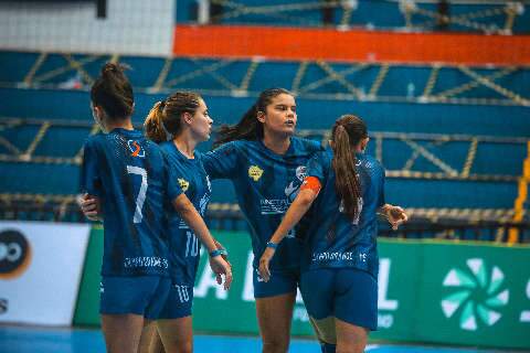 Serc/UCDB goleia, mas é eliminado da Taça Brasil de Futsal feminino