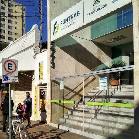 Ap&oacute;s feriado s&oacute; para servidores estaduais, veja o que funciona nesta sexta