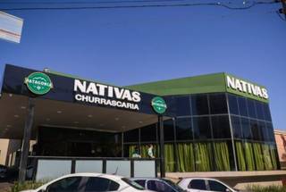 A Nativas Grill Premium fica localizada na Avenida Afonso Pena, 5468, Bairro Chácara Cachoeira. (Foto: Henrique Kawaminami)