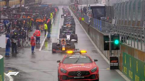 Max Verstappen vence corrida de apenas quatro voltas na B&eacute;lgica