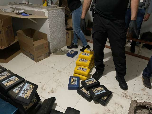 Coca&iacute;na encontrada em funilaria de fachada &eacute; avaliada em R$ 11 milh&otilde;es