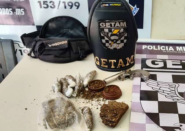 Adolescente &eacute; apreendido com droga e arma de fabrica&ccedil;&atilde;o caseira