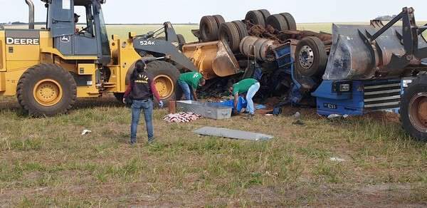 Morre 2&ordf; v&iacute;tima de carreta que tombou carregada de refrigerantes 