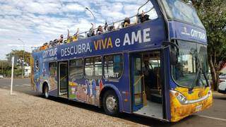 Ônibus do City Tour tem capacidade para 40 pessoas. (Foto: Divulgação) 