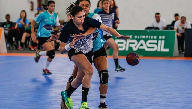 At&eacute; o feriado, 12 equipes disputam etapa do Brasileiro de handebol na Capital