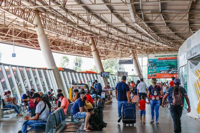 Rodovi&aacute;ria prev&ecirc; chegada e sa&iacute;da de 22,4 mil passageiros durante o feriad&atilde;o