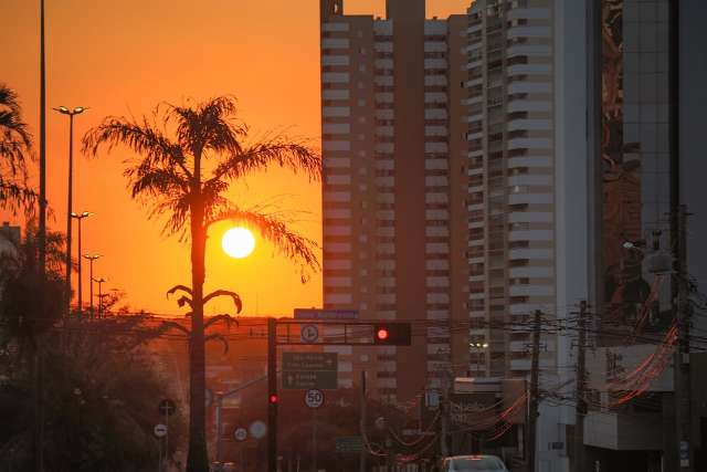 Meteorologia prevê chuva isolada e calor de até 40 graus em MS