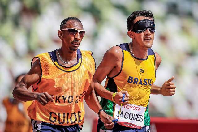 Yeltsin, Rufino e o guia Vilmar ainda brigam por medalhas em T&oacute;quio 