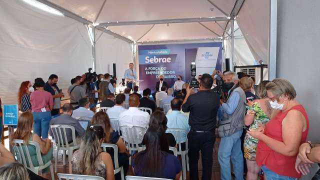 &quot;Pequenos com&eacute;rcios sustentam a cidade&quot;, frisa prefeito no Sebrae Nova Lima