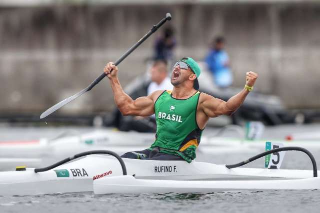 Fernando Rufino conquista 1&ordm; ouro do Brasil na canoagem em Jogos Paral&iacute;mpicos