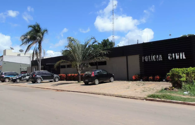 Com espingarda em m&atilde;os ap&oacute;s ca&ccedil;a, homem &eacute; preso por matar cateto e cutias  