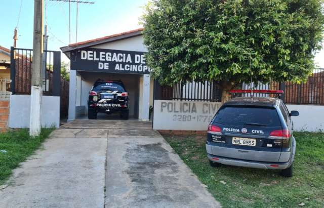 Motociclista morre ap&oacute;s perder controle e ser arremessado &agrave;s margens de rodovia