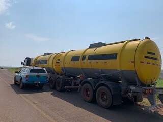 Transporte irregular de 36 mil litros de &oacute;leo gera multa de R$ 20 mil  
