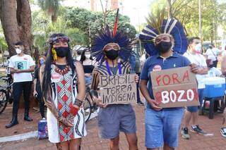 Militantes de questões indígenas também compareceram no ato. (Foto: Paulo Francis)