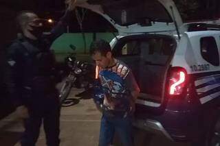 Homem foi preso em flagrante, depois de abusar de vizinha. (Foto: JP News)