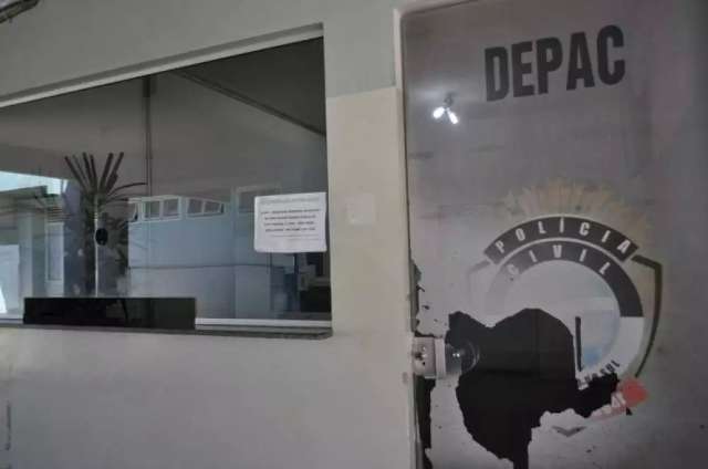 Homem &eacute; encontrado morto com marcas de amarra&ccedil;&otilde;es nos punhos e tornozelos