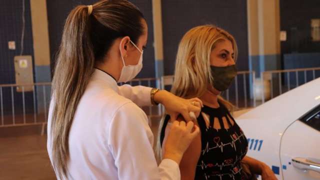 Capital abre 24 locais para vacinação neste sábado