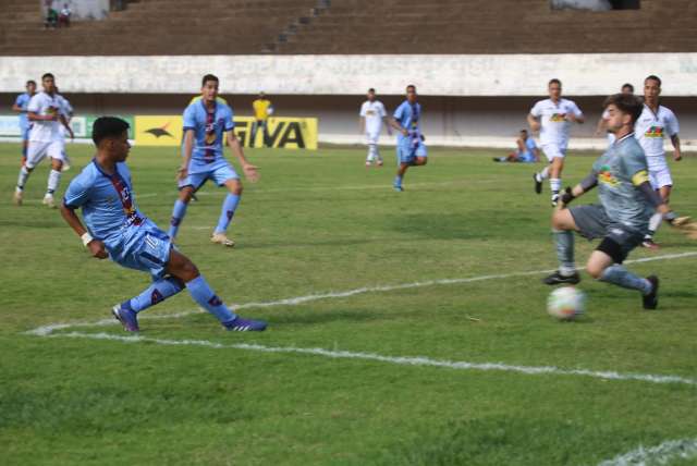 Tr&ecirc;s jogos completam a primeira rodada do Estadual Sub-20 neste s&aacute;bado