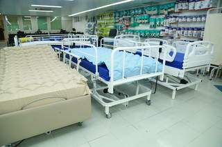 Loja trabalha com linha de colchões e camas hospitalares. (Foto: Kísie Ainoã)