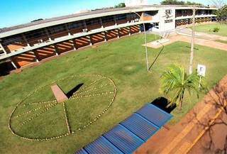 Vista aérea do campus da UEMS, em Dourados. (Foto: Reprodução/DouradosNews)
