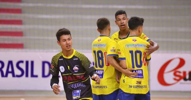 Equipe de Dourados representa MS na Ta&ccedil;a Brasil de Futsal