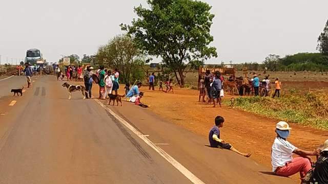 Ap&oacute;s dia de protestos, ind&iacute;genas mant&ecirc;m interdi&ccedil;&atilde;o em apenas uma rodovia federal