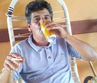 Guarda &eacute; encontrado morto, nu e com marca de facada nas costas