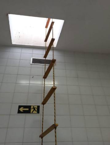 Bandidos invadem banco pelo teto de cozinha e tentam arrombar cofre