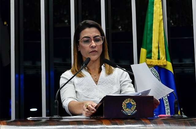 Senado aprova em 1&ordm; turno projeto que desobriga gasto m&iacute;nimo com educa&ccedil;&atilde;o  