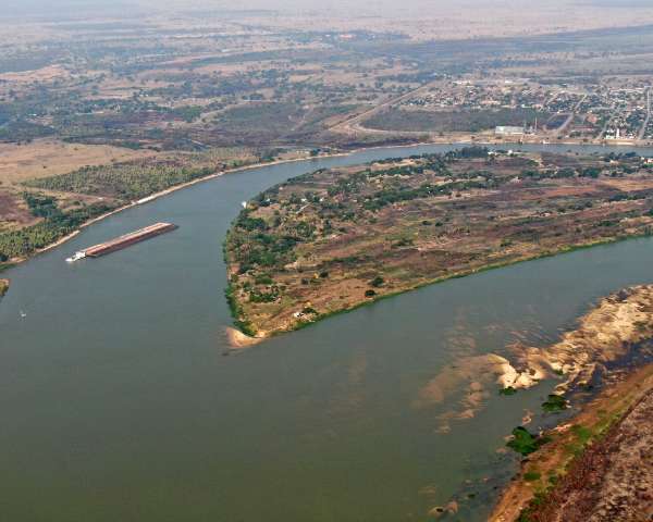 Rio Paraguai atinge n&iacute;vel m&iacute;nimo pela 1&ordf; vez no ano em Porto Murtinho