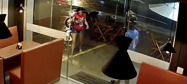 Presa por assaltos em s&eacute;rie, mulher afirma ter sido for&ccedil;ada a cometer crimes