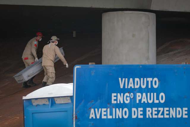 Estrutura de viaduto serviu como &ldquo;sarc&oacute;fago&rdquo; para corpo encontrado mumificado